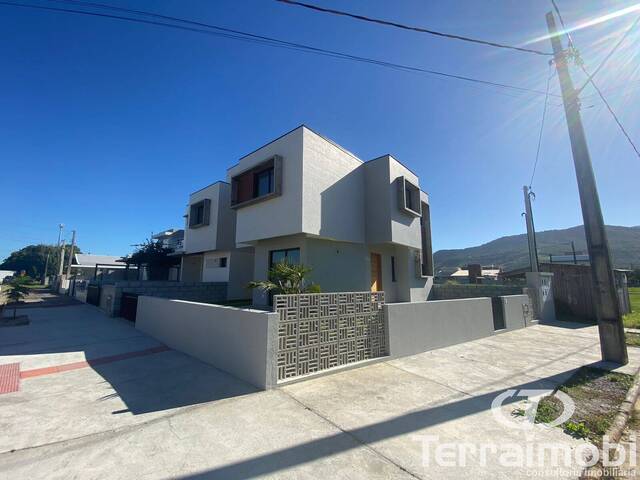 #230 - Casa para Venda em Garopaba - SC