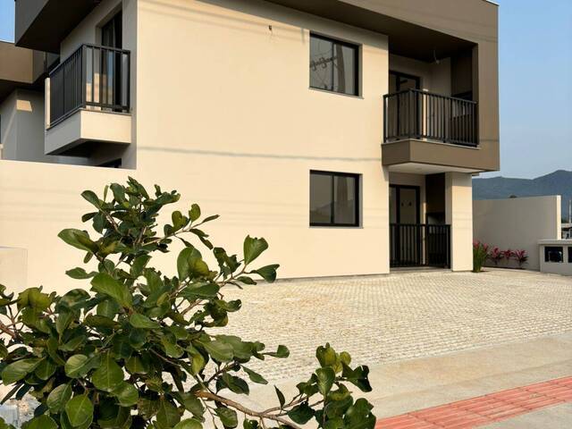 #505 - Apartamento para Venda em Garopaba - SC - 2
