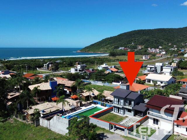 #566 - Casa para Venda em Garopaba - SC - 2