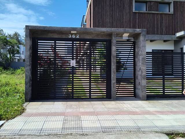 #587 - Casa para Venda em Garopaba - SC - 2