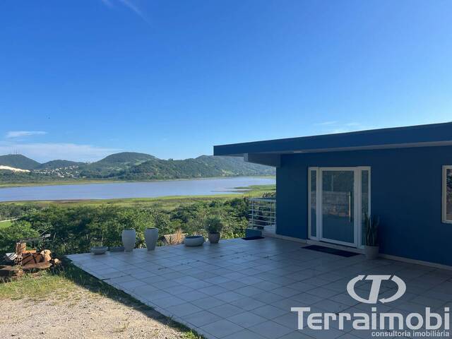 #595 - Casa para Venda em Garopaba - SC - 2
