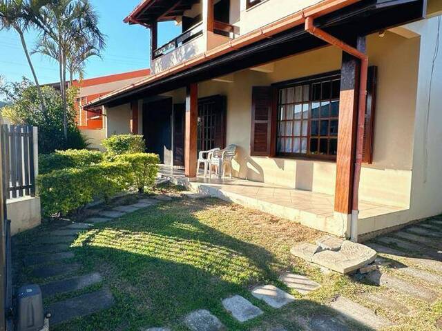 #620 - Casa para Venda em Garopaba - SC - 2