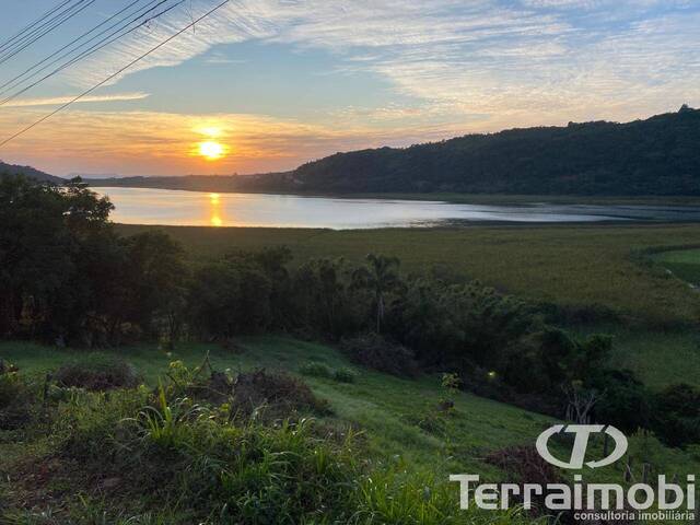 Venda em Costa do Macacu - Garopaba