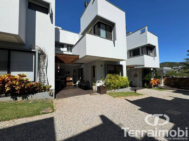 #677 - Casa para Venda em Garopaba - SC - 1