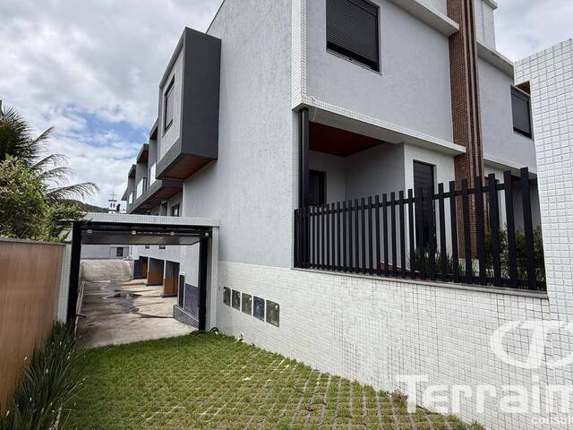 #724 - Apartamento para Venda em Garopaba - SC - 3