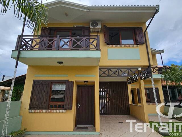 #736 - Casa para Venda em Garopaba - SC - 2