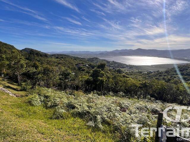 #700 - Terreno em condomínio para Venda em Garopaba - SC