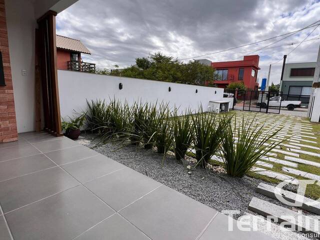 #618 - Apartamento para Venda em Garopaba - SC - 3