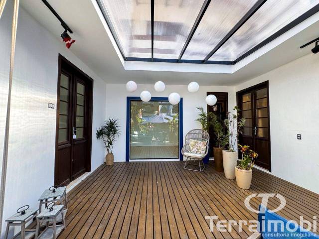 #810 - Sala para Locação em Garopaba - SC