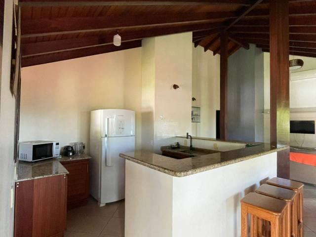 #816 - Apartamento para Locação em Garopaba - SC