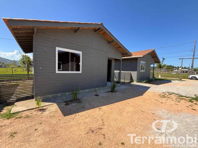 #830 - Casa em condomínio para Venda em Garopaba - SC