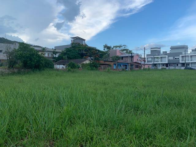 #833 - Terreno para Venda em Garopaba - SC