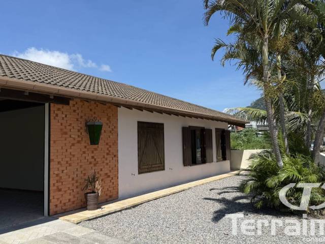 #845 - Casa para Locação em Garopaba - SC
