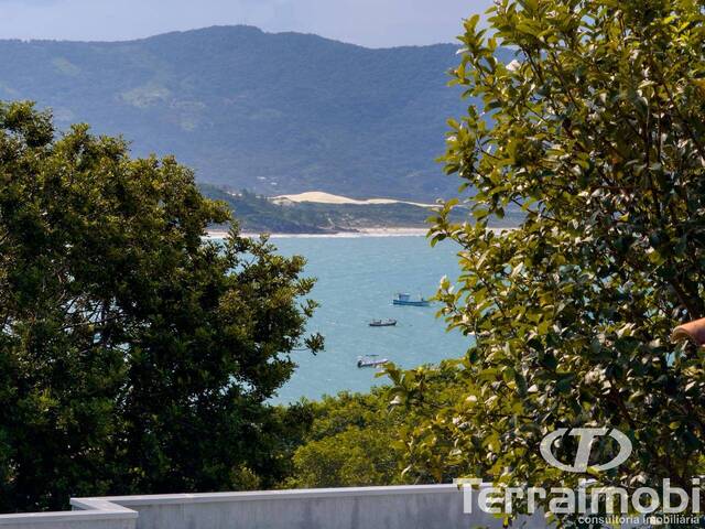 #882 - Apartamento para Locação em Garopaba - SC