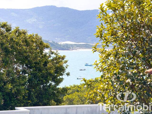 #882 - Apartamento para Locação em Garopaba - SC