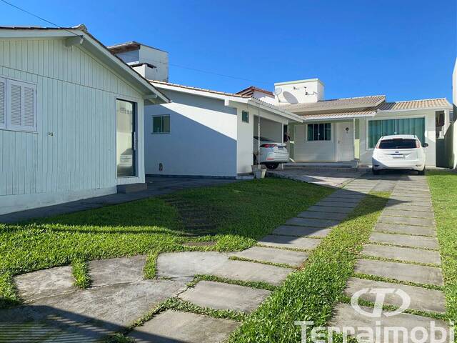 #889 - Casa para Venda em Garopaba - SC