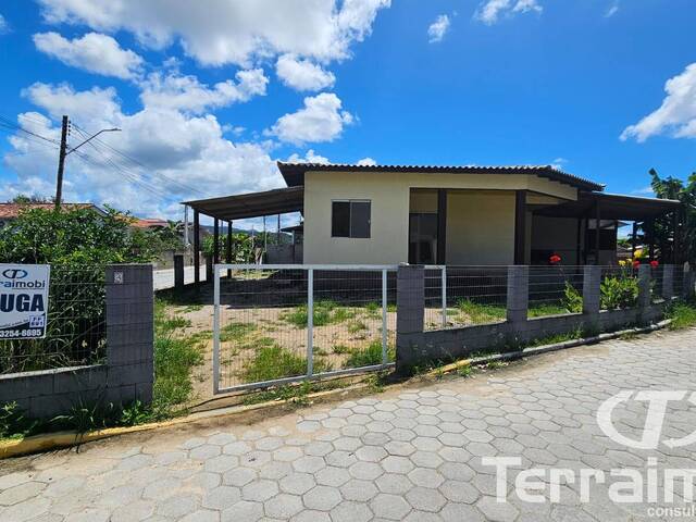 #891 - Casa para Locação em Garopaba - SC