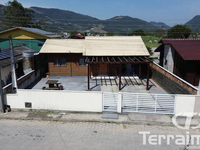 #911 - Casa para Venda em Paulo Lopes - SC
