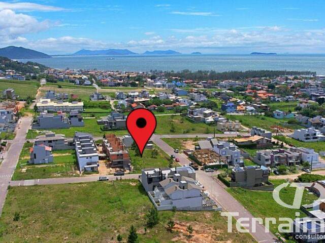 #913 - Terreno para Venda em Garopaba - SC