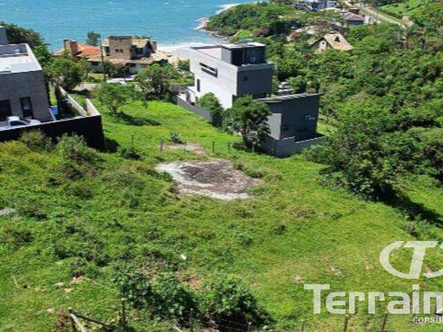 #920 - Terreno para Venda em Garopaba - SC