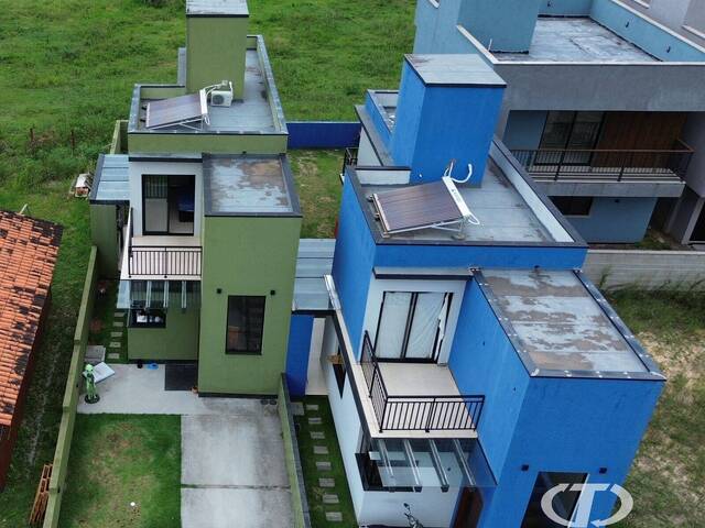 #921 - Casa para Venda em Garopaba - SC