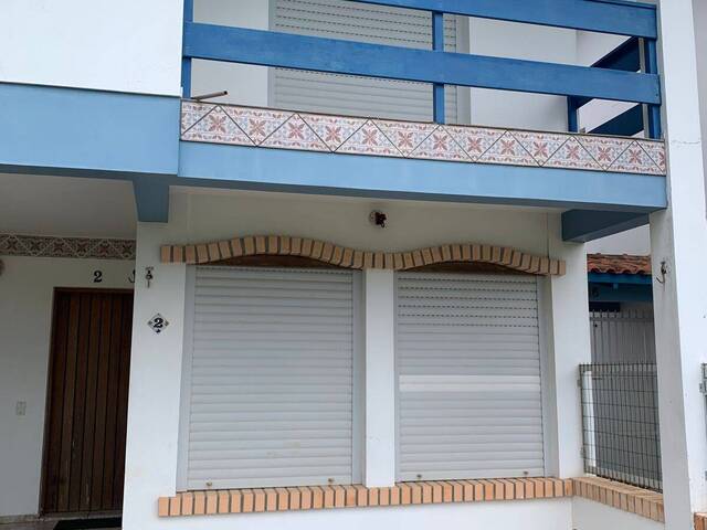 #925 - Casa para Locação em Garopaba - SC