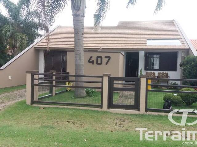 #934 - Casa para Locação em Garopaba - SC