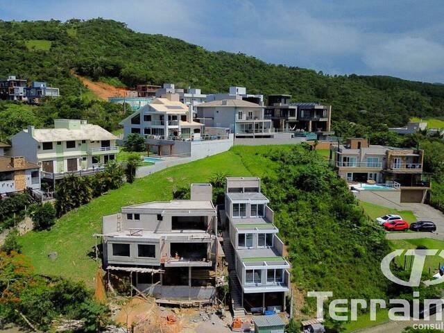 #944 - Apartamento para Venda em Garopaba - SC