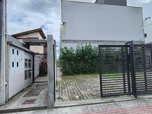 #946 - Casa para Venda em Garopaba - SC