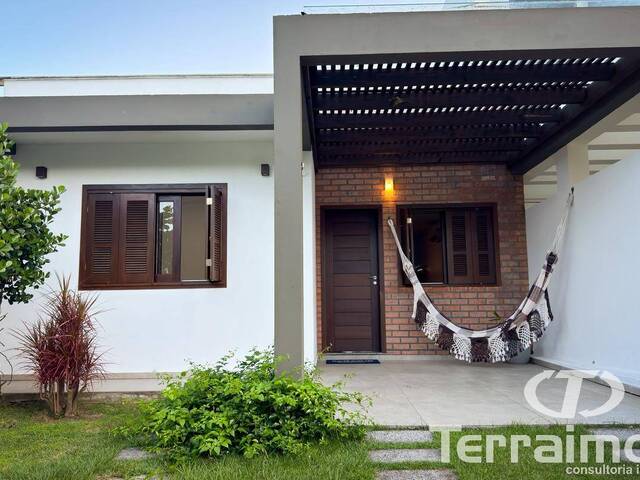 #956 - Casa para Venda em Garopaba - SC
