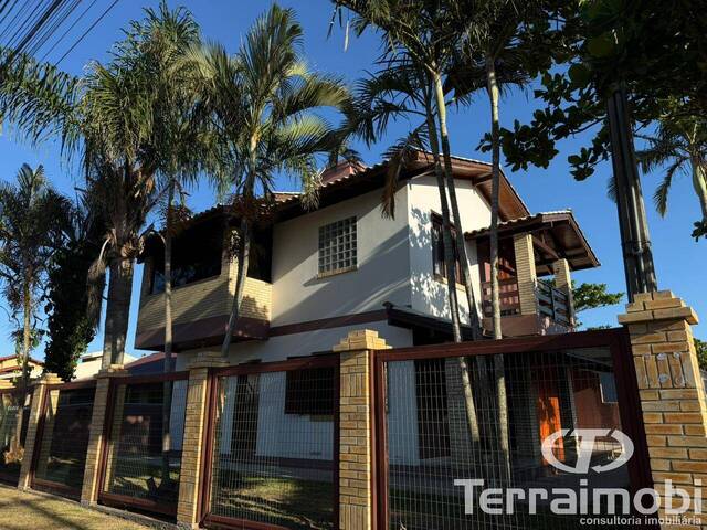 #961 - Casa para Locação em Garopaba - SC