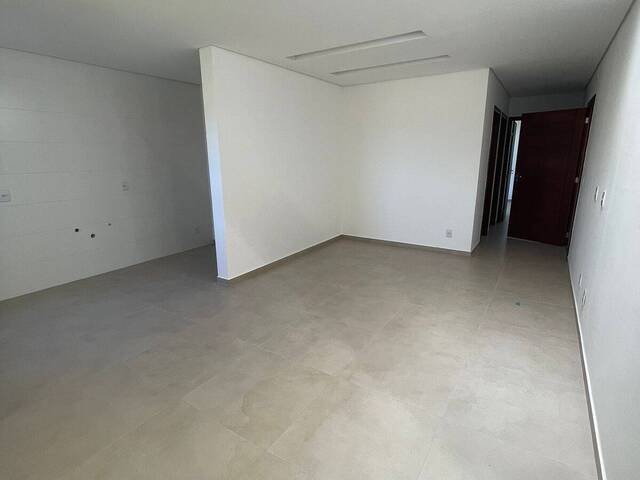#966 - Apartamento para Venda em Garopaba - SC