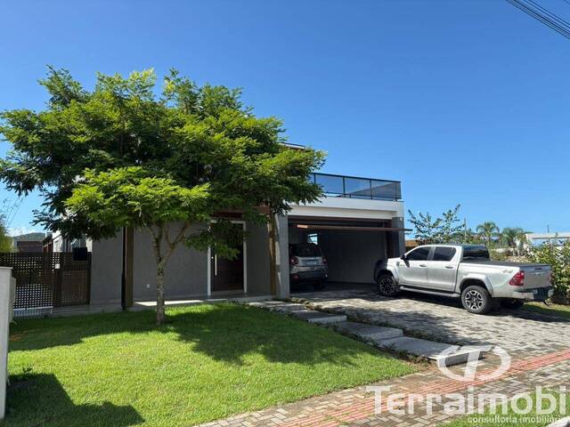 #974 - Casa para Venda em Garopaba - SC