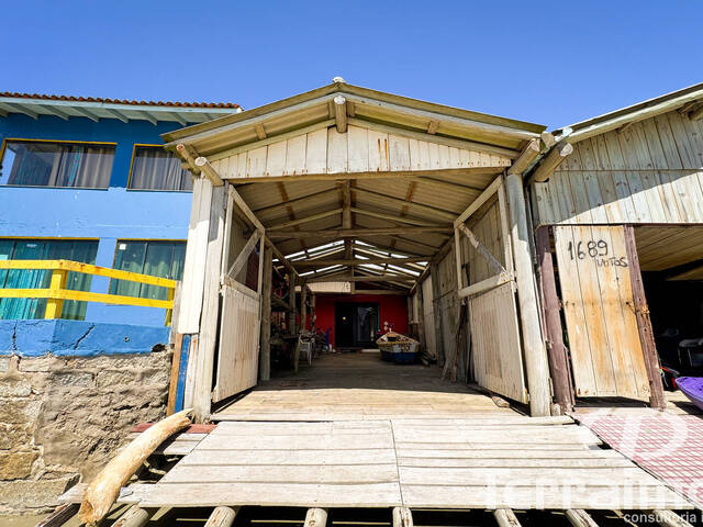 Venda em centro Histórico - Garopaba