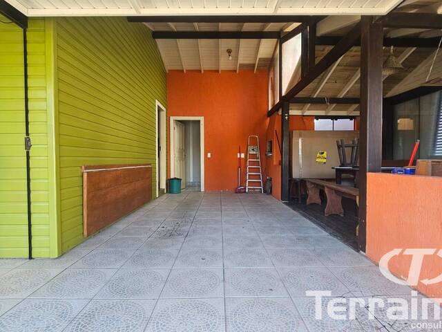 #988 - Casa para Locação em Garopaba - SC