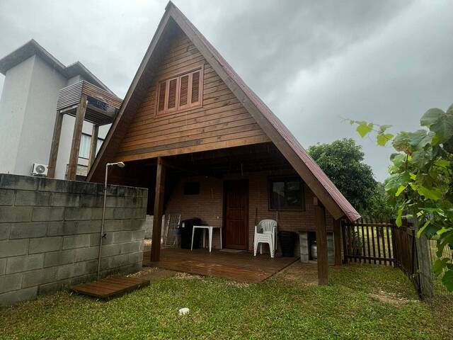 #992 - Casa para Locação em Garopaba - SC