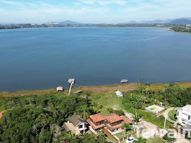 #1013 - Casa para Venda em Garopaba - SC
