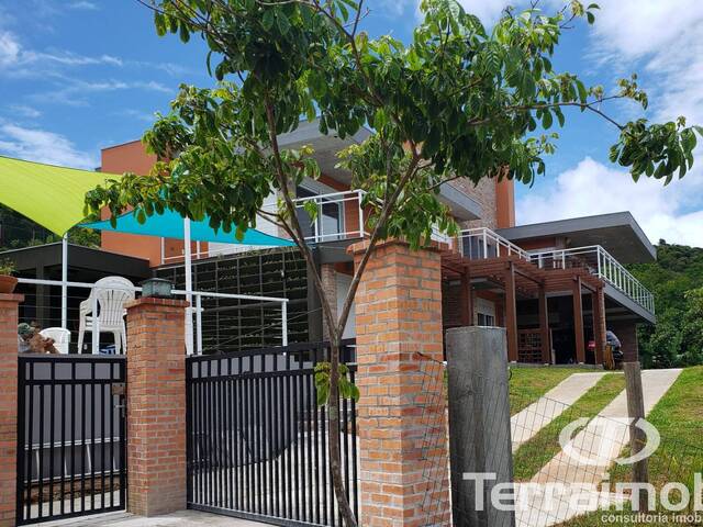 #1016 - Casa para Venda em Garopaba - SC