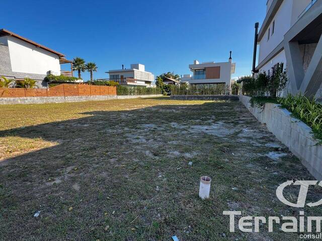 #1042 - Terreno em condomínio para Venda em Garopaba - SC
