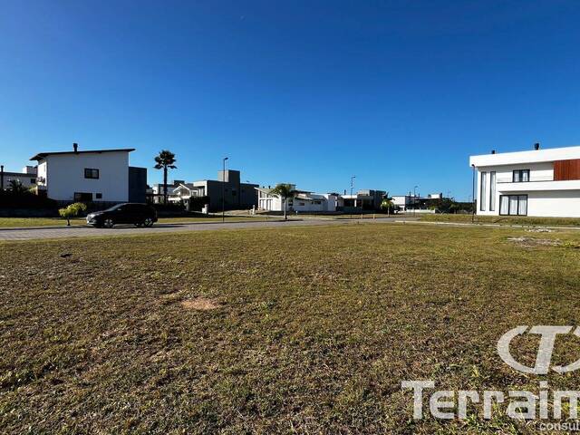 #1041 - Terreno em condomínio para Venda em Garopaba - SC