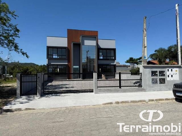#1049 - Apartamento para Venda em Garopaba - SC