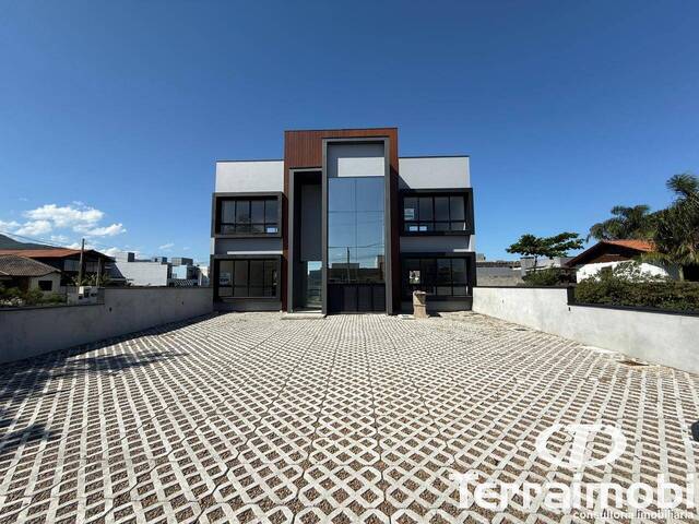 #1049 - Apartamento para Venda em Garopaba - SC