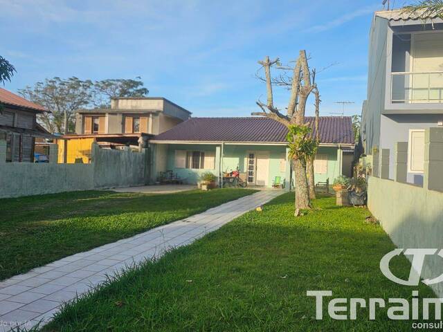 #1065 - Casa para Venda em Garopaba - SC