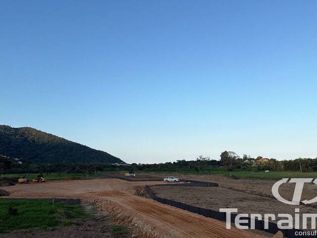 #769 - Terreno para Venda em Garopaba - SC