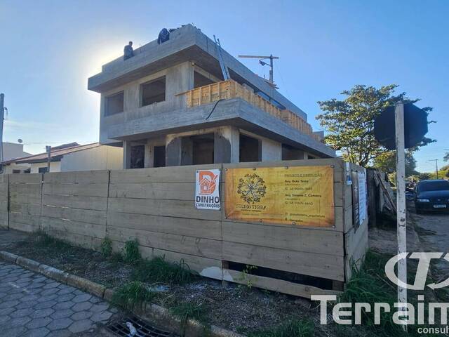 #1083 - Apartamento para Venda em Garopaba - SC