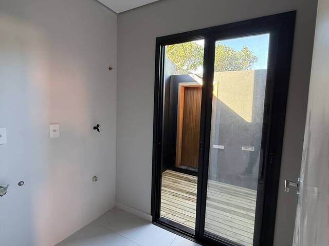 #1097 - Casa em condomínio para Venda em Garopaba - SC