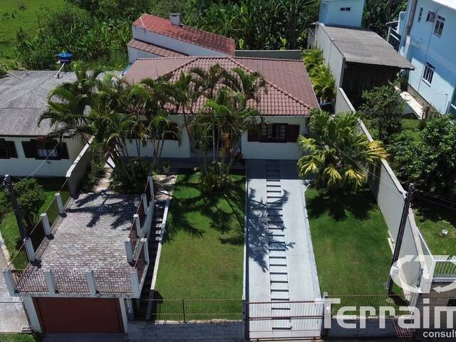 #1121 - Casa para Venda em Paulo Lopes - SC