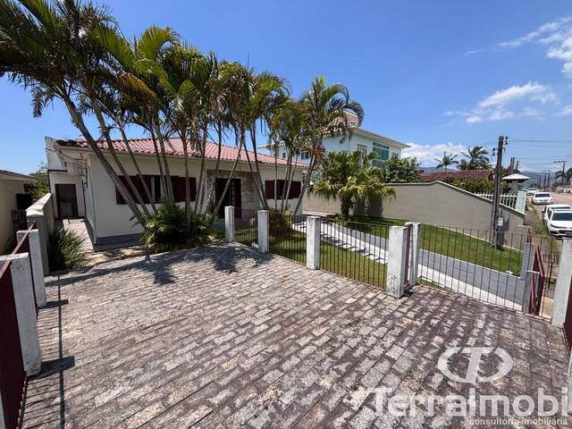 #1121 - Casa para Venda em Paulo Lopes - SC